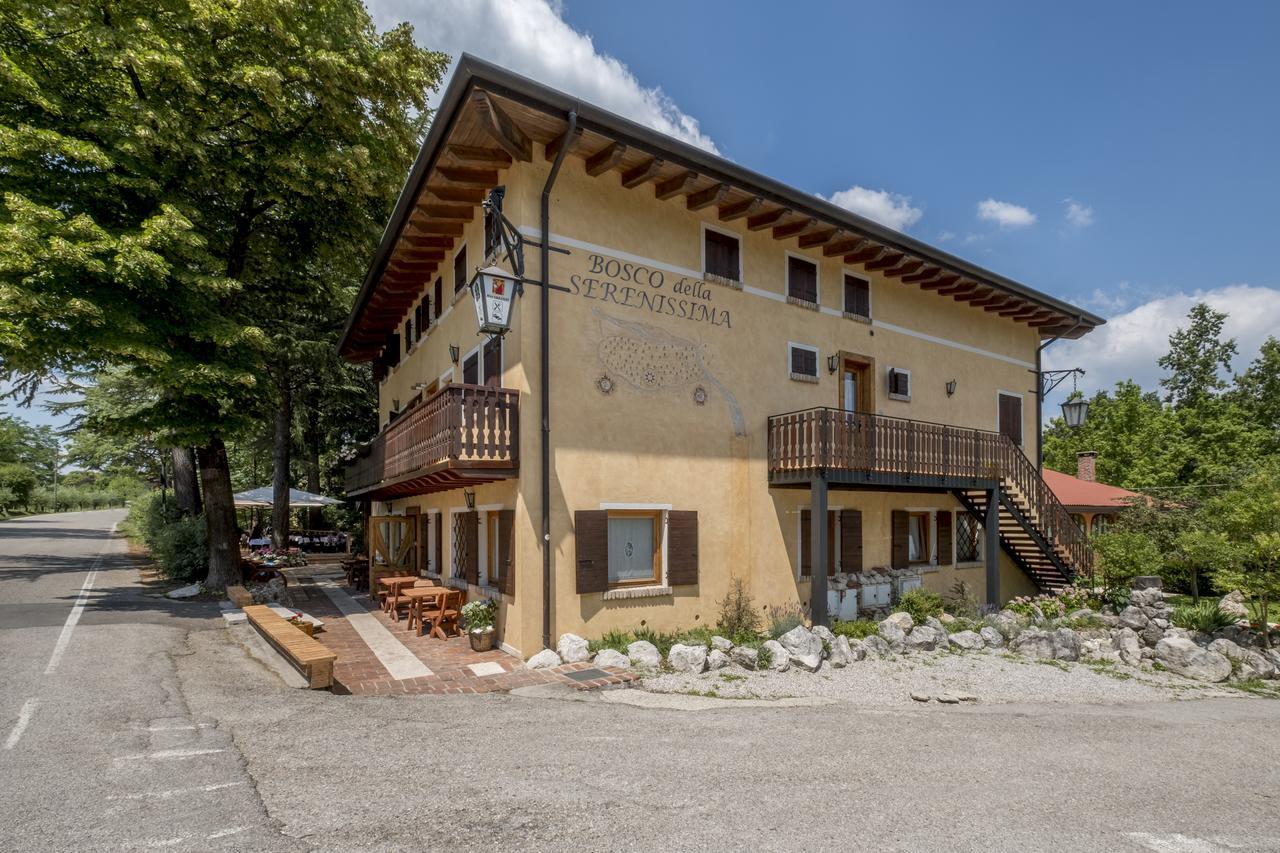 Bosco Della Serenissima Hotel Nervesa della Battaglia Bagian luar foto